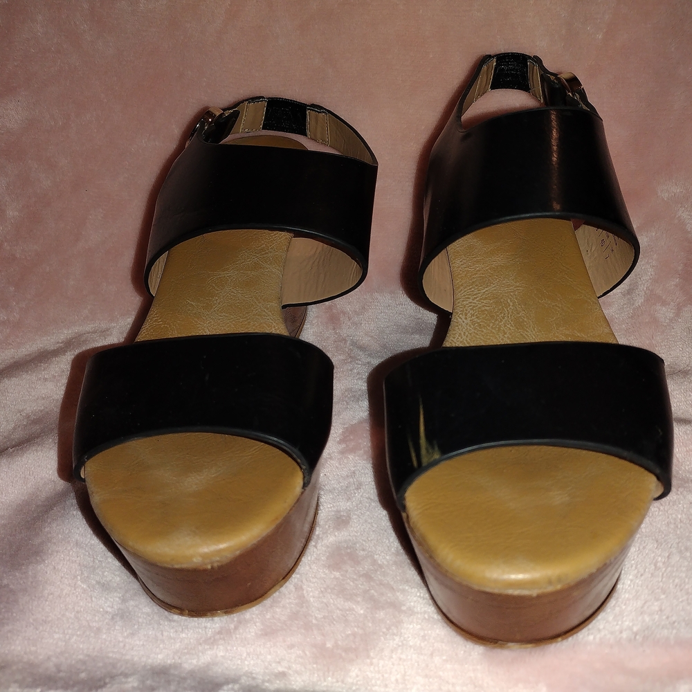 Aldo Black and Tan Minimalist Sandals